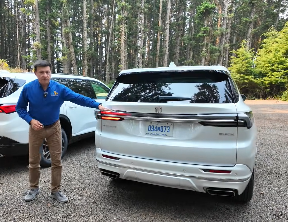 2025 Buick Enclave 