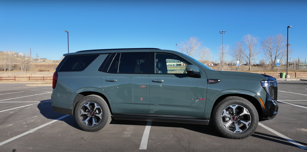 2025 GMC Yukon AT4