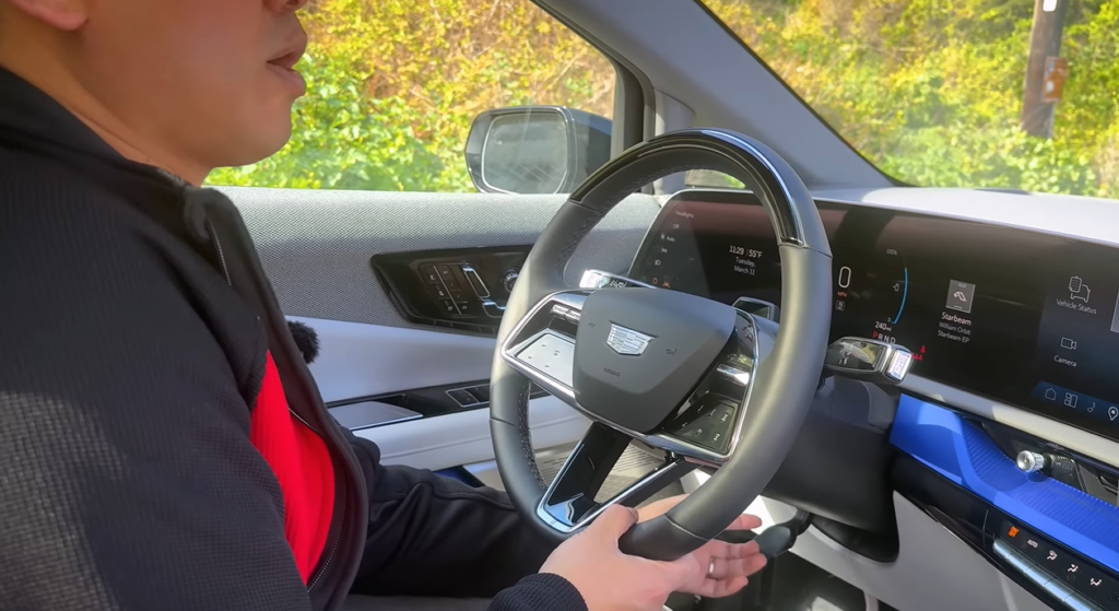 Cadillac Optiq