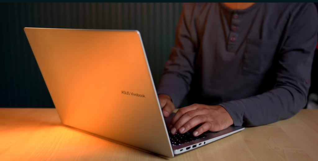 Asus Vivobook 16