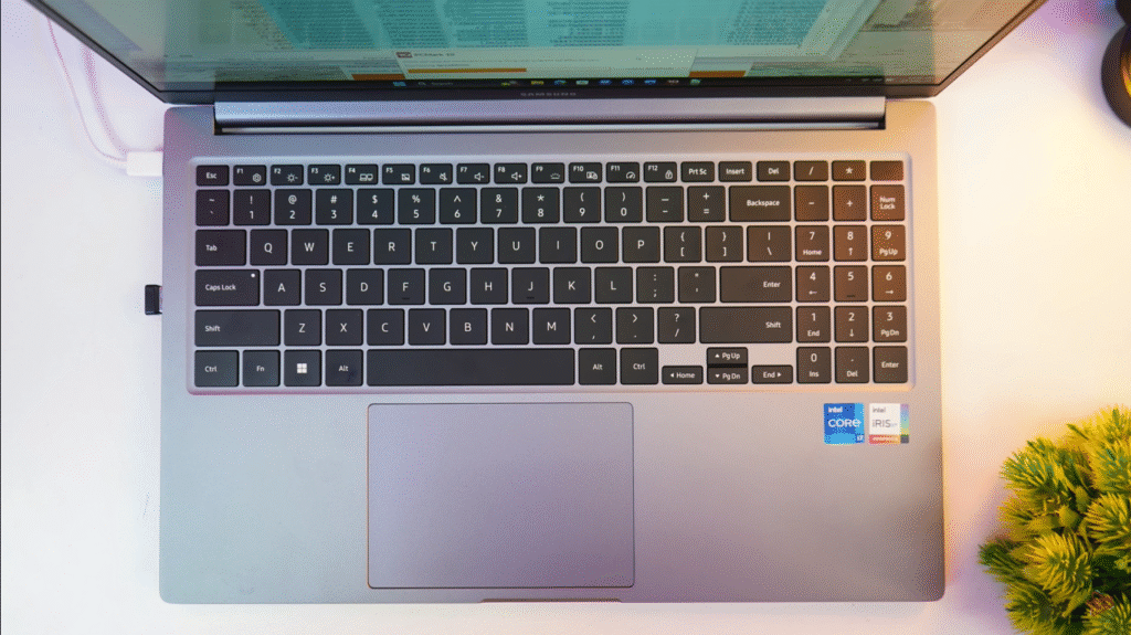 SAMSUNG Galaxy Book 4