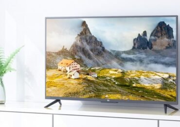 Do TVs need screen protectors? Benefits, risks and alternatives